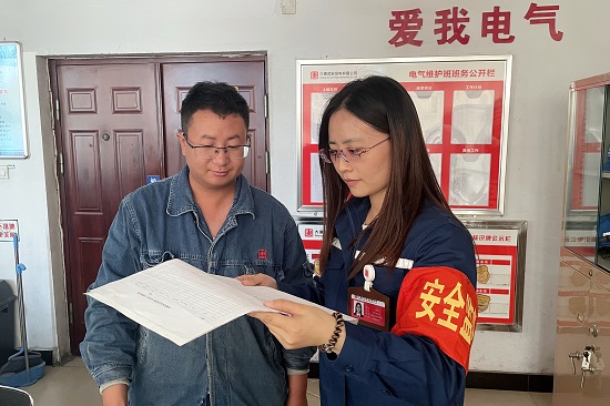 【大唐榜样】李慧丽：用心关爱  护佑健康  - 副本.jpg
