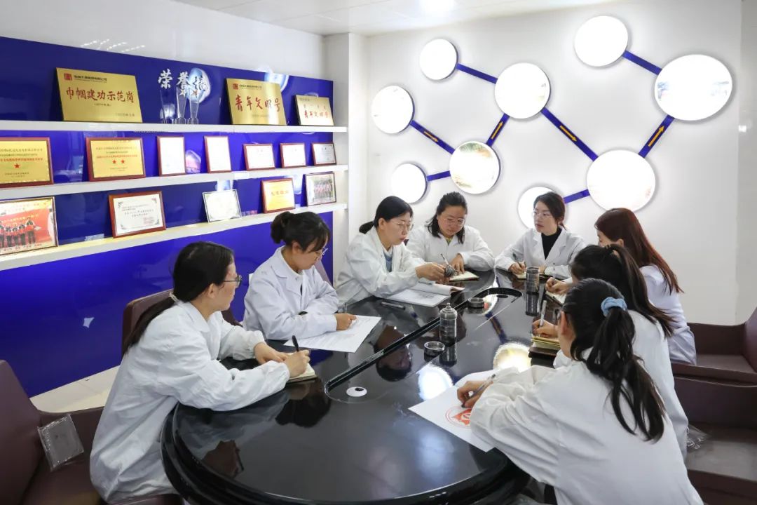 【大唐榜样】内蒙古质量信得过班组｜托电公司燃料质检部煤化验班.jpg